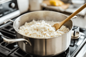 Simmering arroz con leche recipe in a pot
